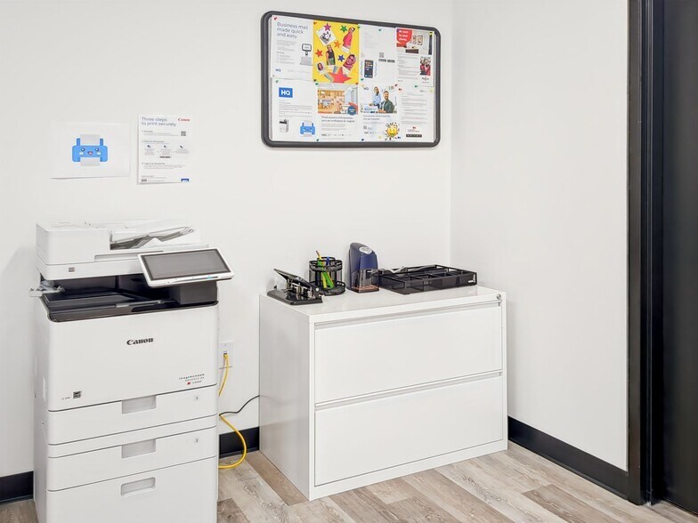 6301 NW 5th Way, Fort Lauderdale, FL for lease - Interior Photo - Image 2 of 11