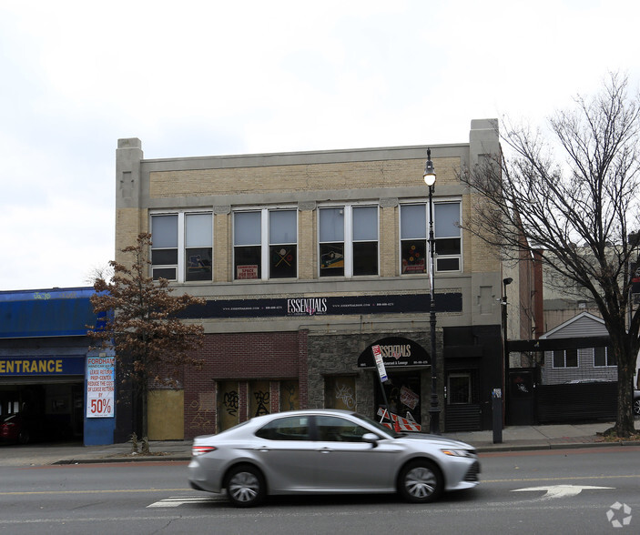 608 E Fordham Rd, Bronx, NY for sale - Primary Photo - Image 1 of 1