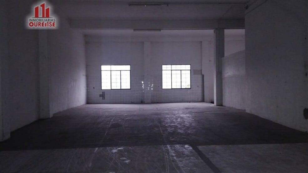 Retail in Ourense, Orense for lease - Building Photo - Image 3 of 5