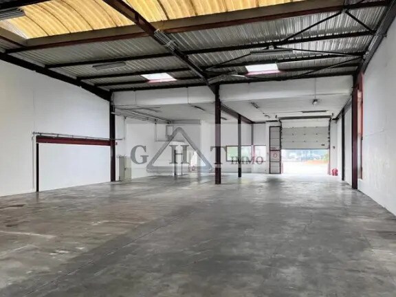 Industrial in Le Blanc-Mesnil for lease Interior Photo- Image 1 of 5