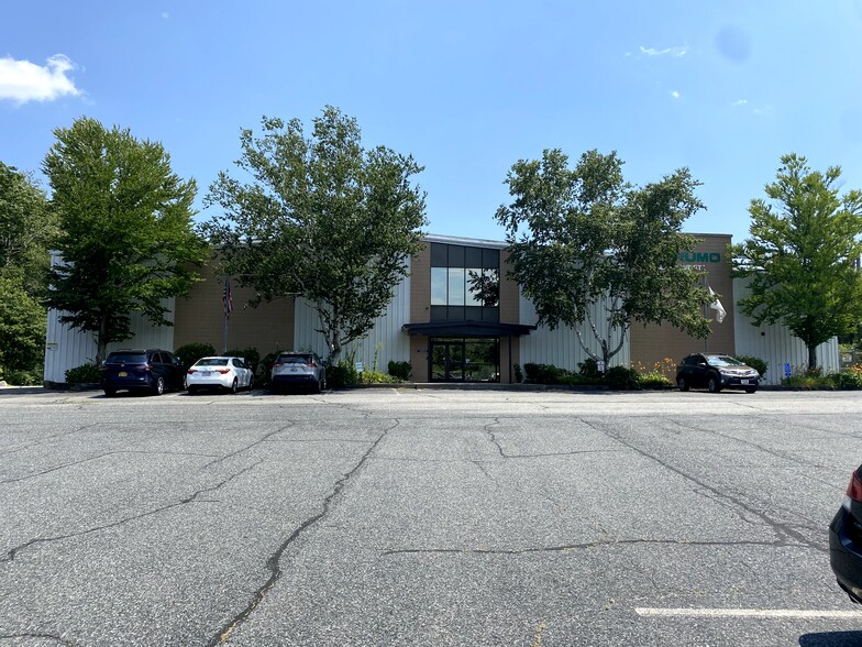 28 Howe St, Ashland, MA for sale - Building Photo - Image 1 of 1