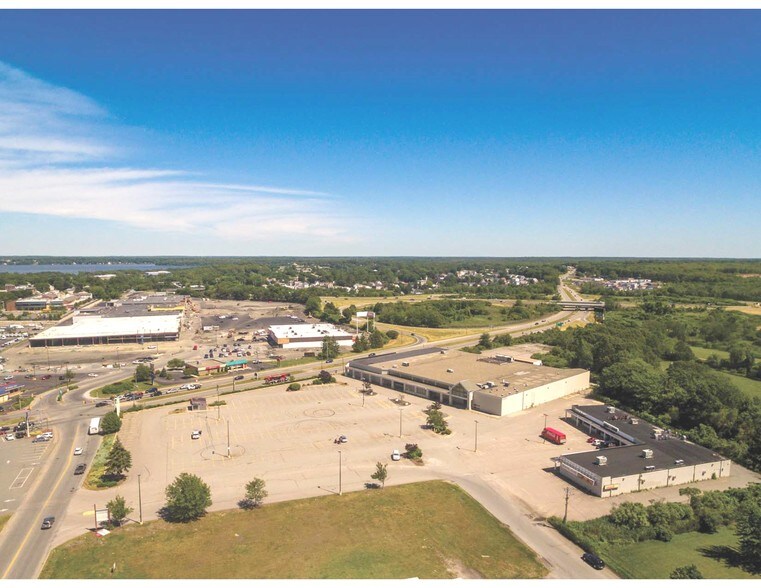 465-485 William S Canning Blvd, Fall River, MA for sale - Building Photo - Image 1 of 1