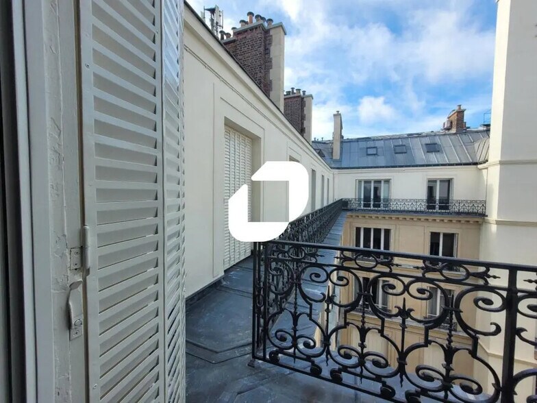Office in Paris for lease - Building Photo - Image 2 of 7