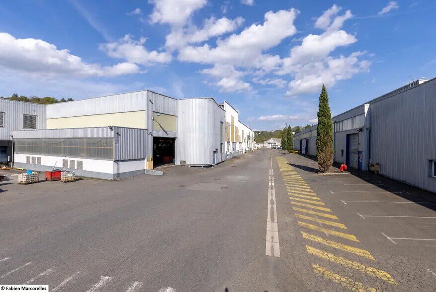 Industrial in Decazeville for lease - Building Photo - Image 3 of 4