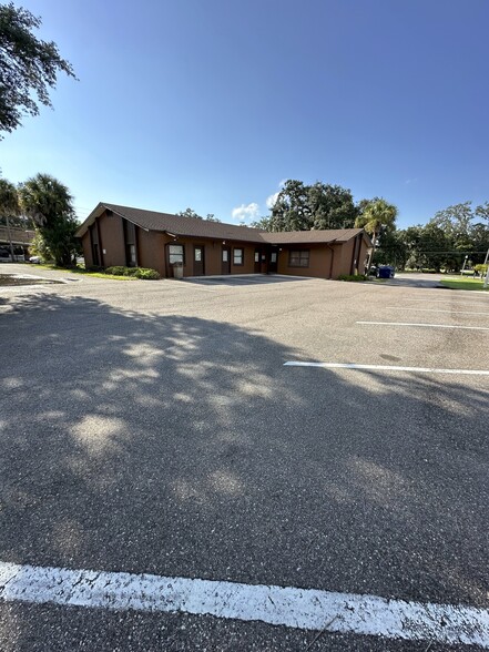 221 E Main St, Apopka, FL for sale - Building Photo - Image 2 of 8