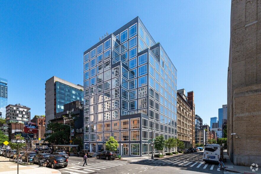 330 Spring St, New York, NY for lease - Primary Photo - Image 1 of 3