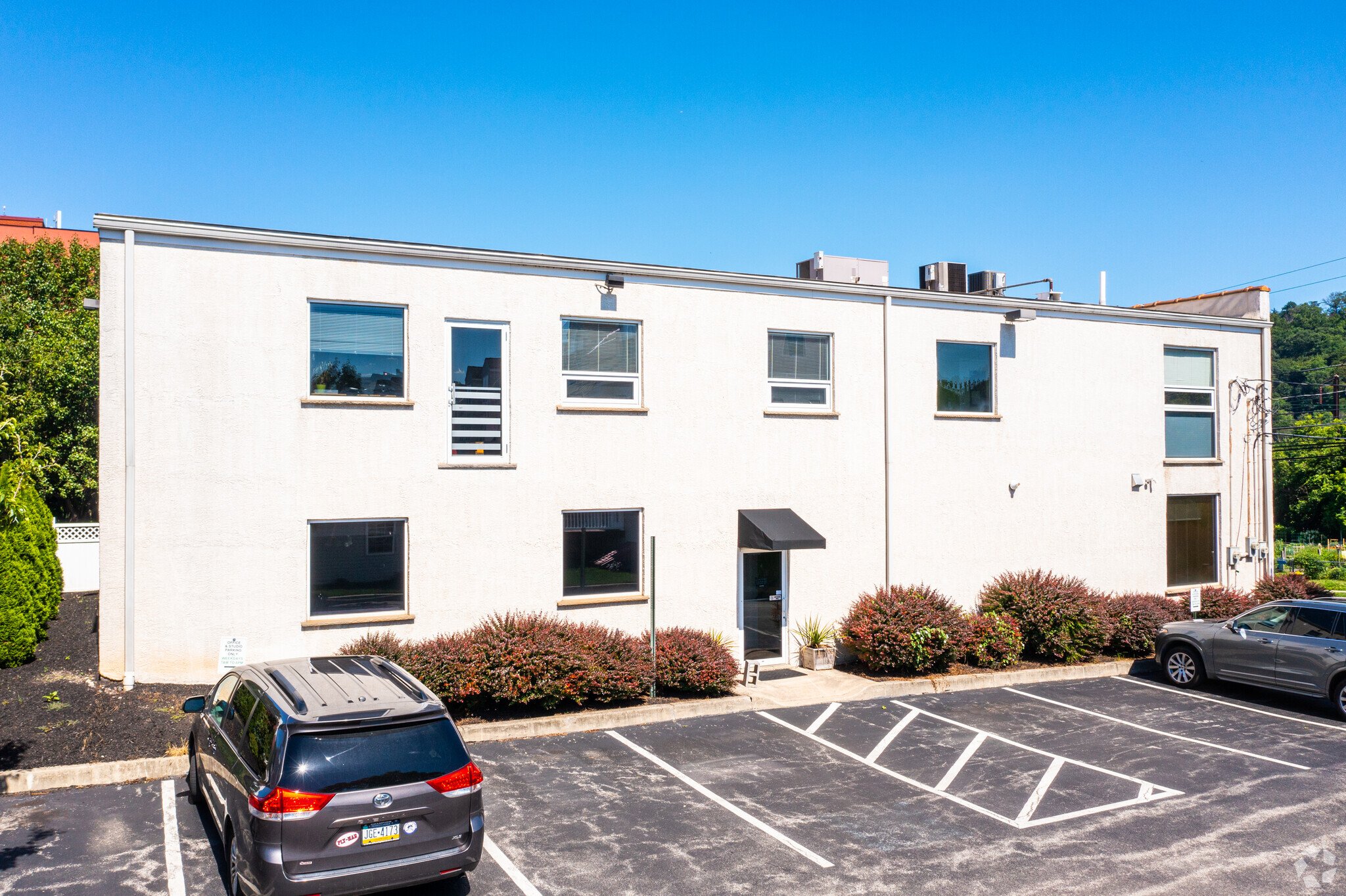 424 E Elm St, Conshohocken, PA for lease Building Photo- Image 1 of 8