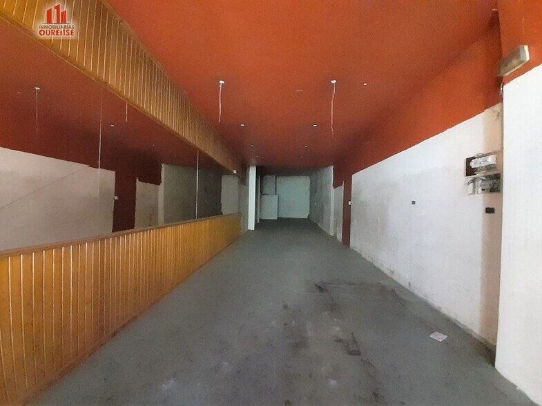 Retail in Ourense, Orense for lease - Building Photo - Image 3 of 3