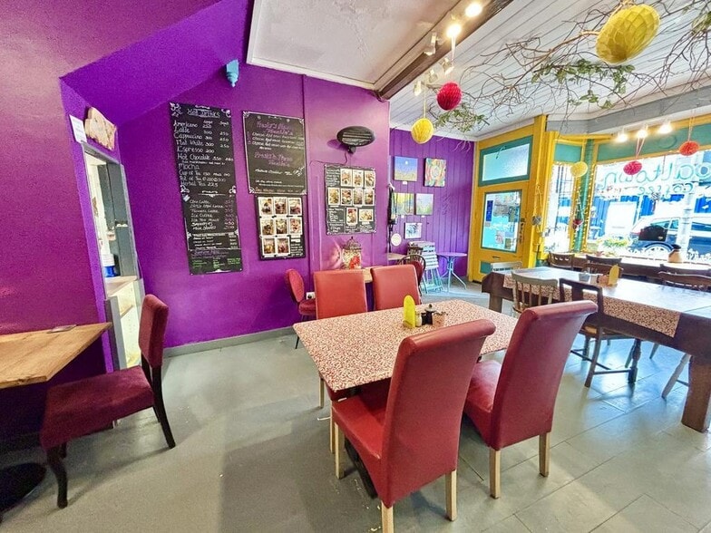 63 Herbert St, Swansea for sale - Building Photo - Image 3 of 30