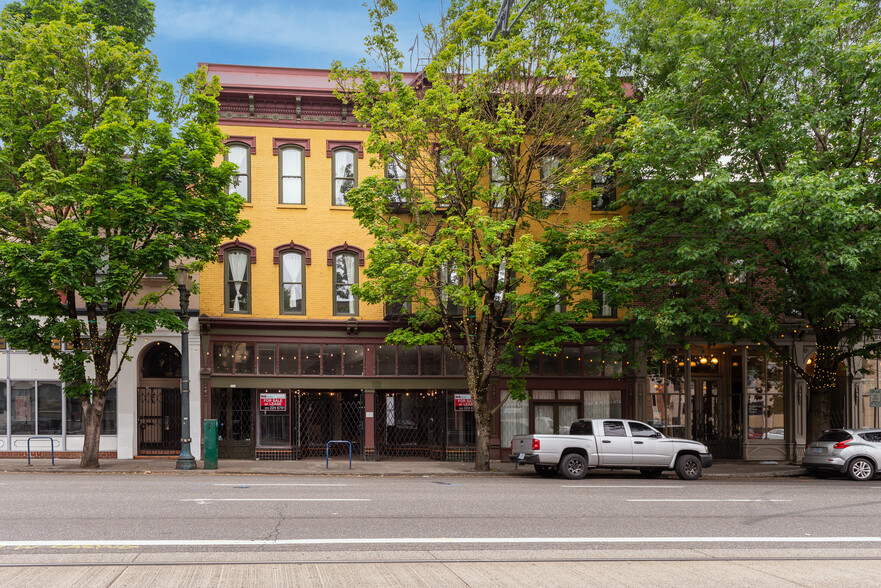 711-719 SE Grand Ave, Portland, OR for sale - Building Photo - Image 1 of 18