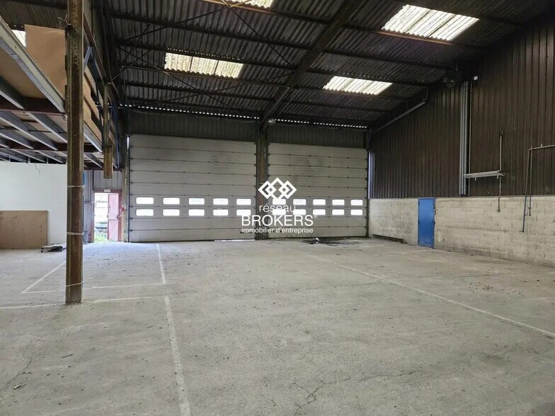 Industrial in Bourg-en-Bresse for lease - Interior Photo - Image 1 of 6