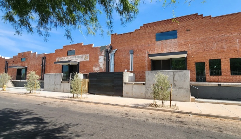 926 E Jackson St, Phoenix, AZ for lease - Primary Photo - Image 1 of 9