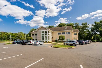 226 Middle Rd, Hazlet, NJ for lease Building Photo- Image 2 of 15