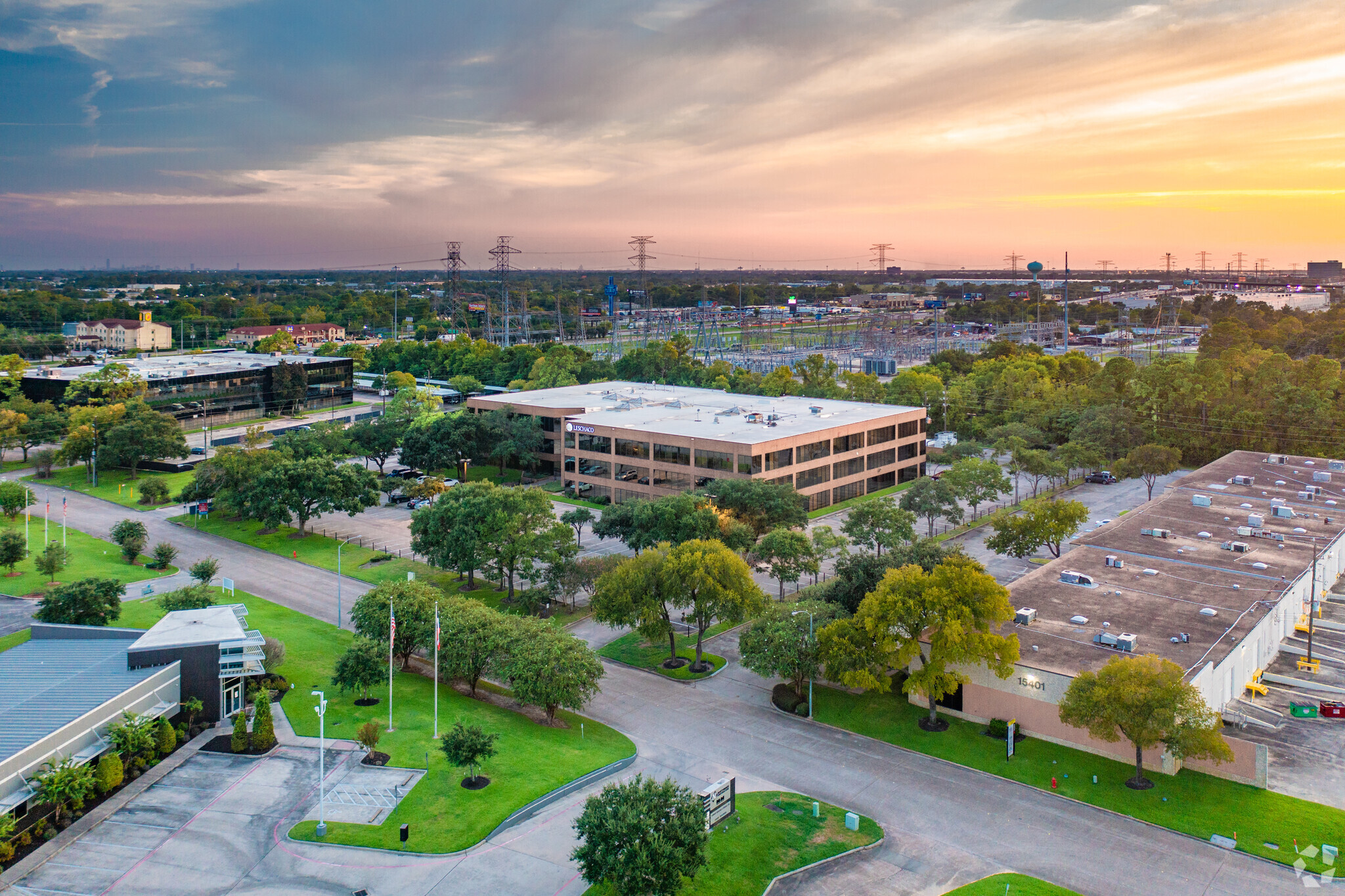 15355 Vantage Pky W, Houston, TX 77032 - Atrium II | LoopNet