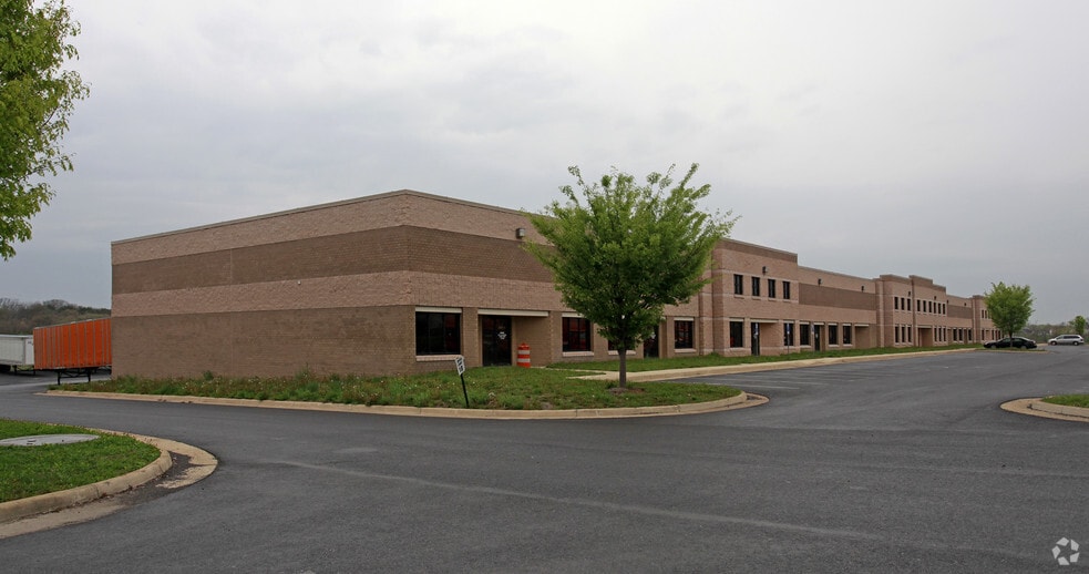 220 Admiral Byrd Dr, Winchester, VA for lease - Primary Photo - Image 1 of 1