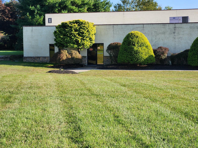 1 Linda Ln, Vincentown, NJ for lease - Building Photo - Image 1 of 17