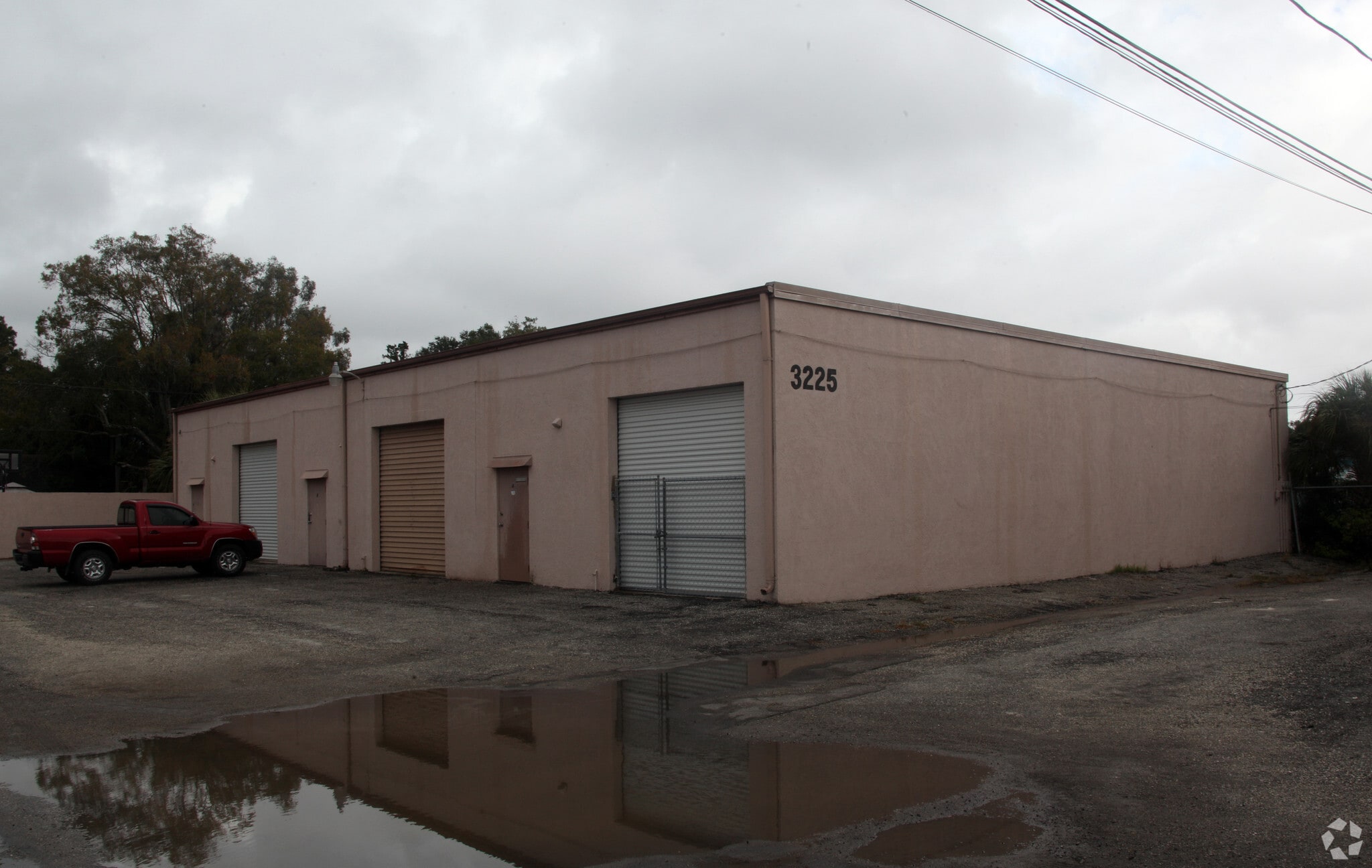 3225 Fairfield Ave S, Saint Petersburg, FL for lease Primary Photo- Image 1 of 3