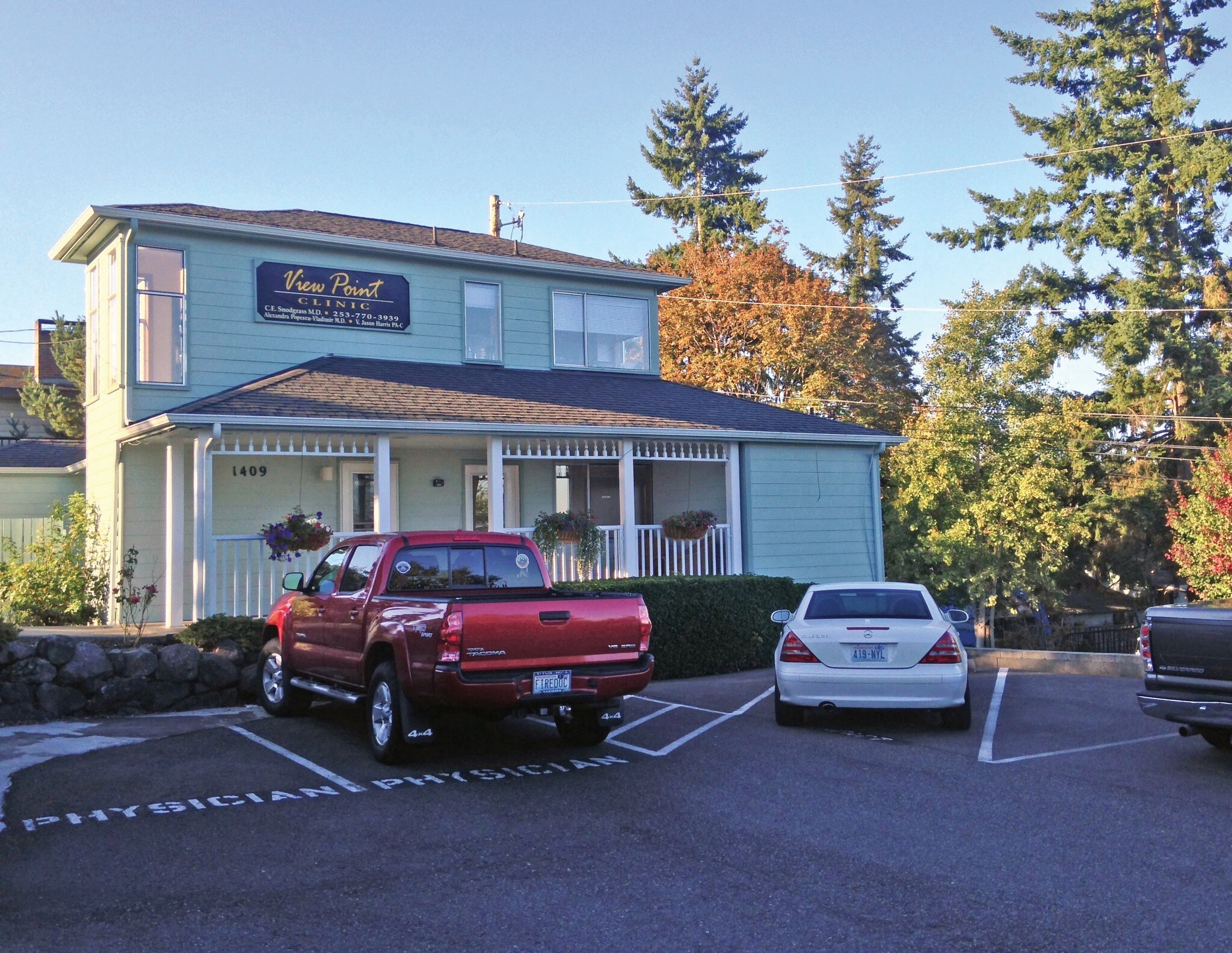 1409 2nd St SE, Puyallup, WA for sale Primary Photo- Image 1 of 1