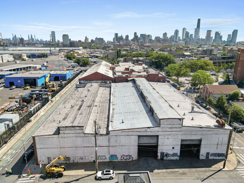 170-186 Van Brunt St, Brooklyn, NY for sale - Building Photo - Image 2 of 27