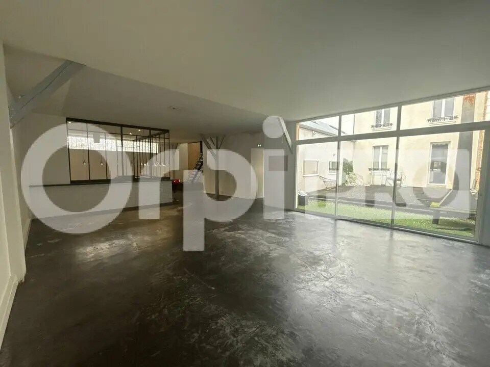 Office in Corbeil-Essonnes for sale Interior Photo- Image 1 of 8