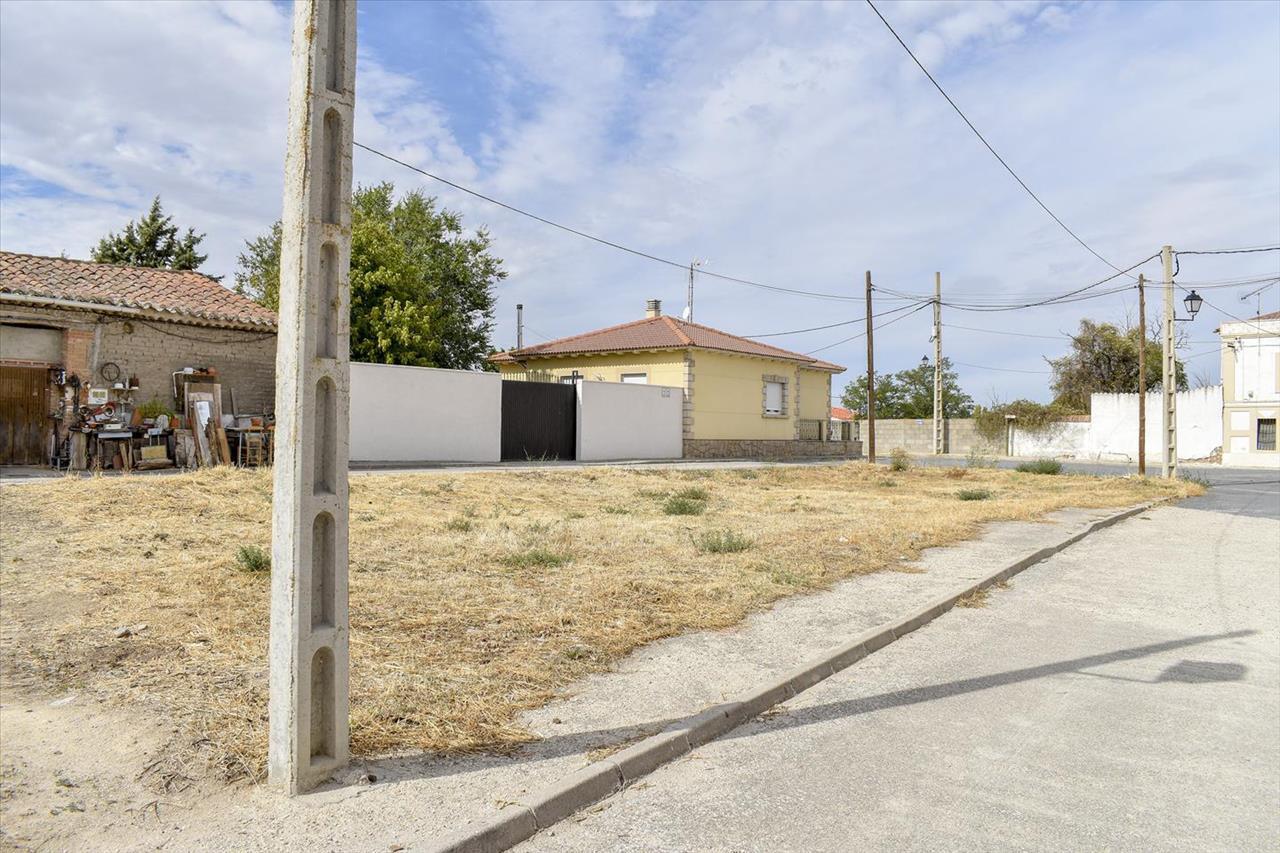 Land in Gotarrendura for sale Building Photo- Image 1 of 11