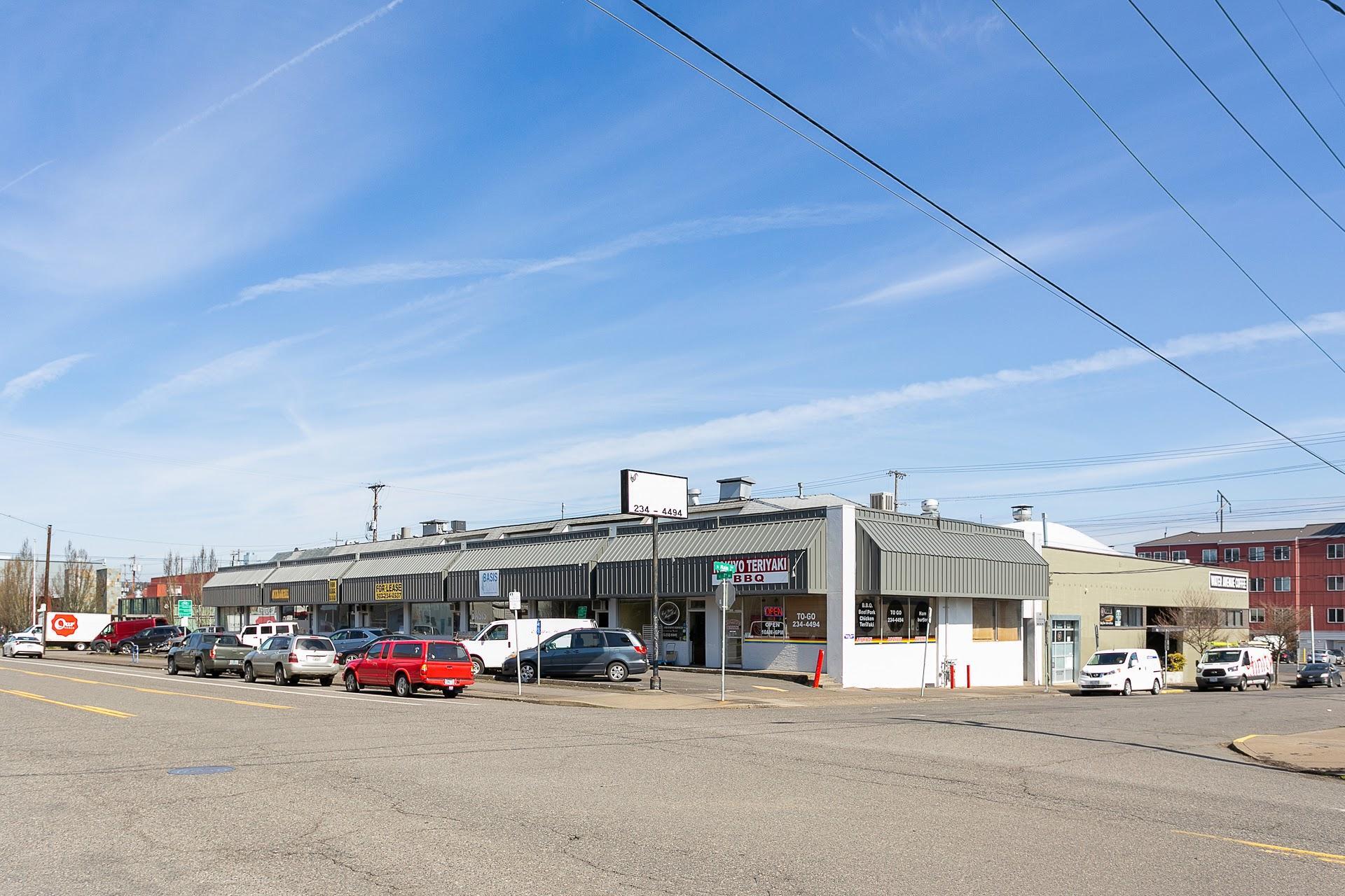 1210 SE 7th Ave, Portland, OR for lease Building Photo- Image 1 of 15