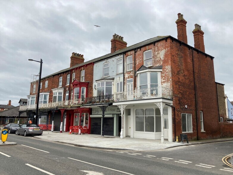 35 Alexandra Rd, Cleethorpes, SHS DN35 8LF Retail for Lease