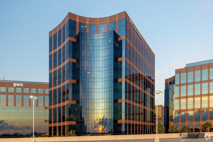 2030 Main St, Irvine, CA for lease - Building Photo - Image 3 of 5