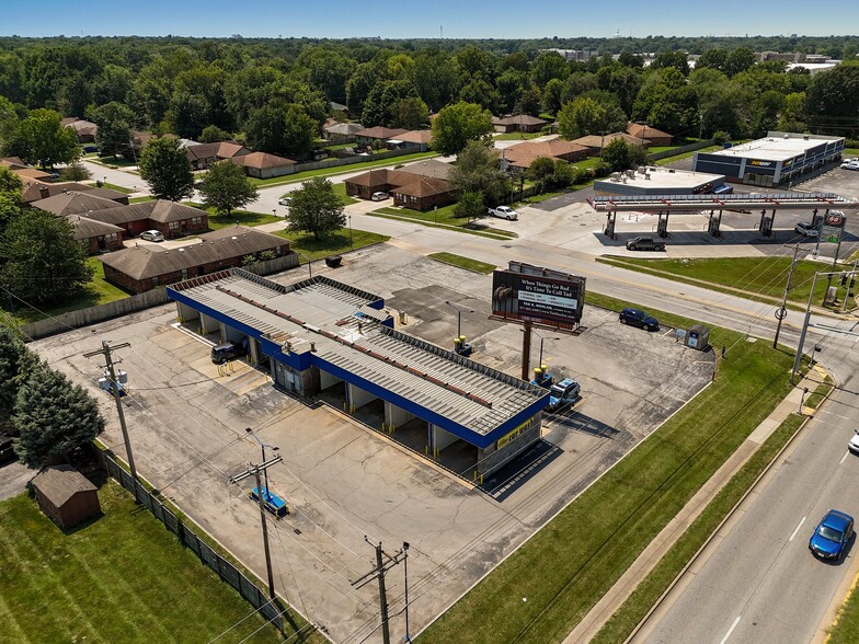 2812 E Chestnut Expy, Springfield, MO for sale - Building Photo - Image 3 of 29