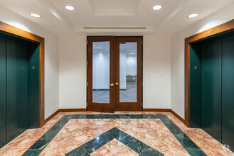 800 S Douglas Rd, Coral Gables, FL for lease Interior Photo- Image 1 of 6