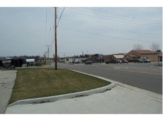 210 W Harcourt, Angola, IN for sale - Primary Photo - Image 1 of 1