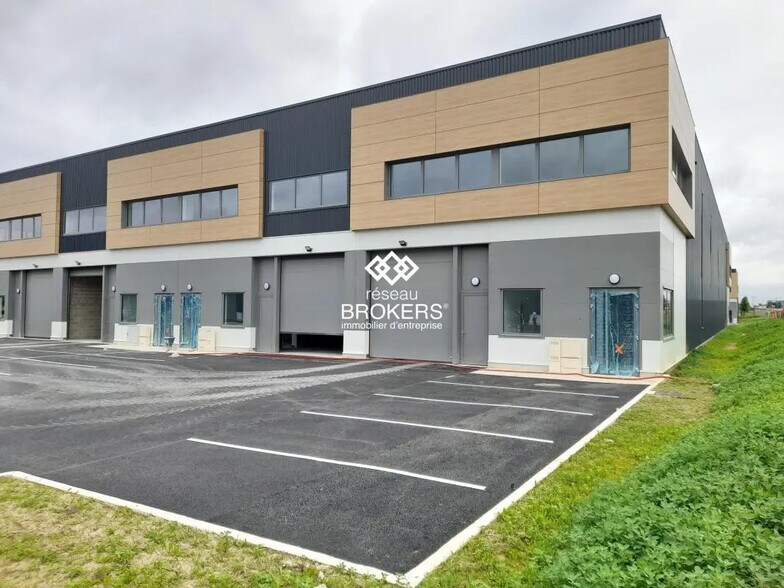 Flex in Gellainville for lease - Building Photo - Image 1 of 12