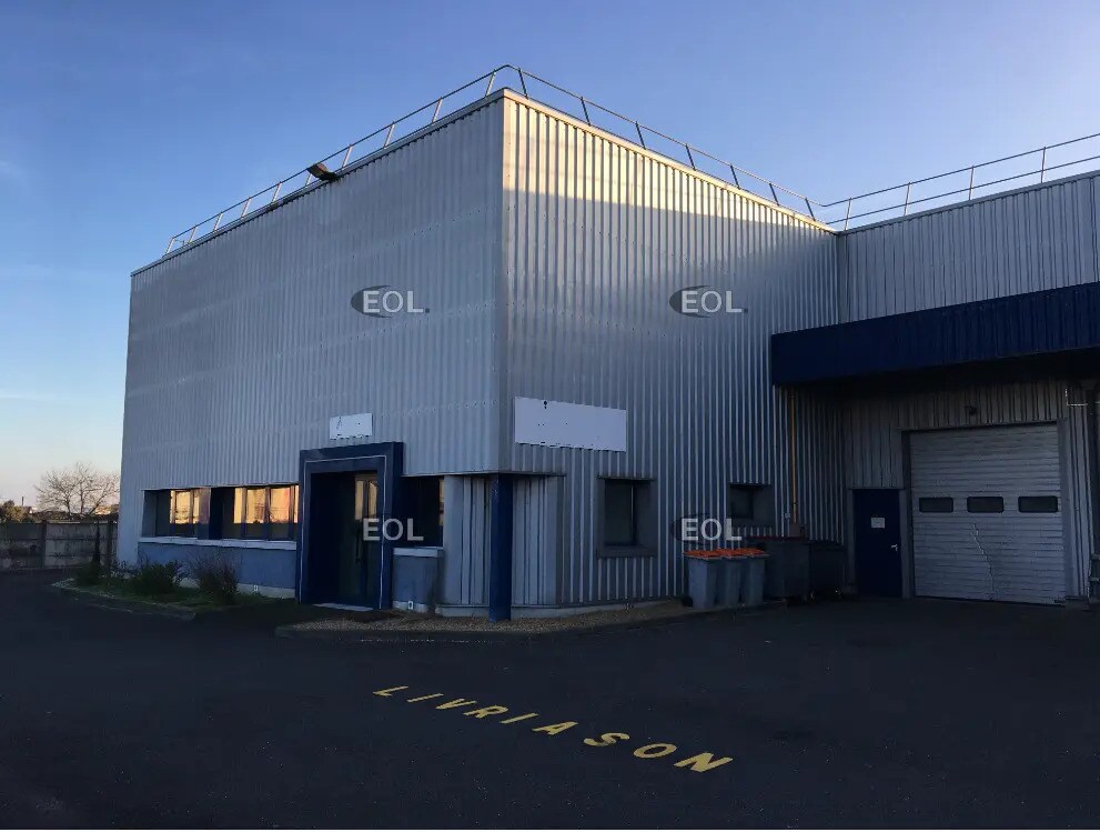 Flex in Chilly-Mazarin for lease Building Photo- Image 1 of 2