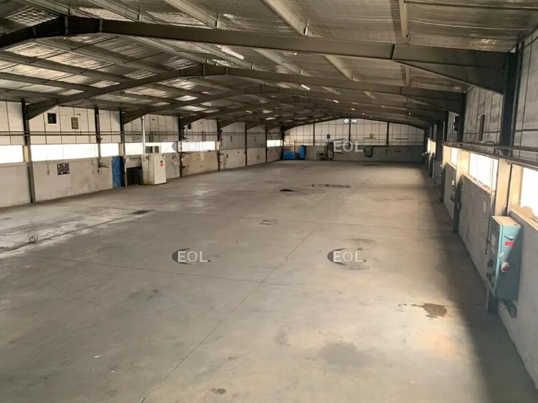 Flex in Sorgues for lease - Interior Photo - Image 1 of 2