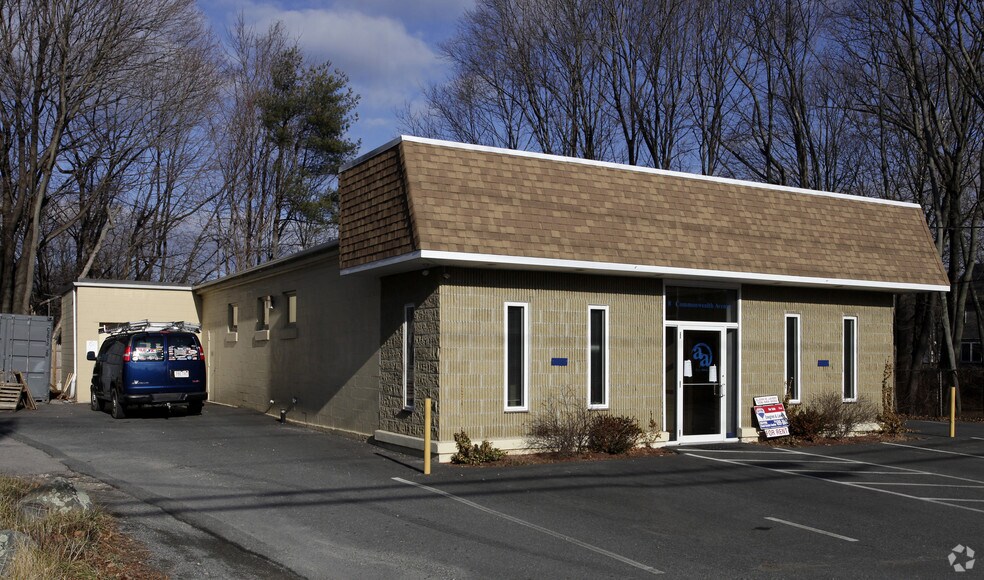 8 Commonwealth Ave, North Attleboro, MA for sale - Primary Photo - Image 1 of 1