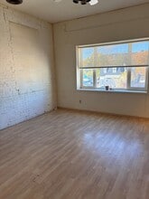 35B Laurel St, Ottawa, ON for lease Interior Photo- Image 2 of 7
