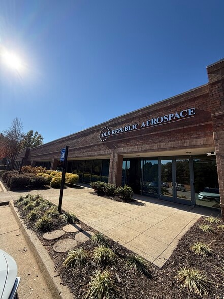 Atlanta Airport Portfolio portfolio of 4 properties for sale on LoopNet.com - Building Photo - Image 2 of 11