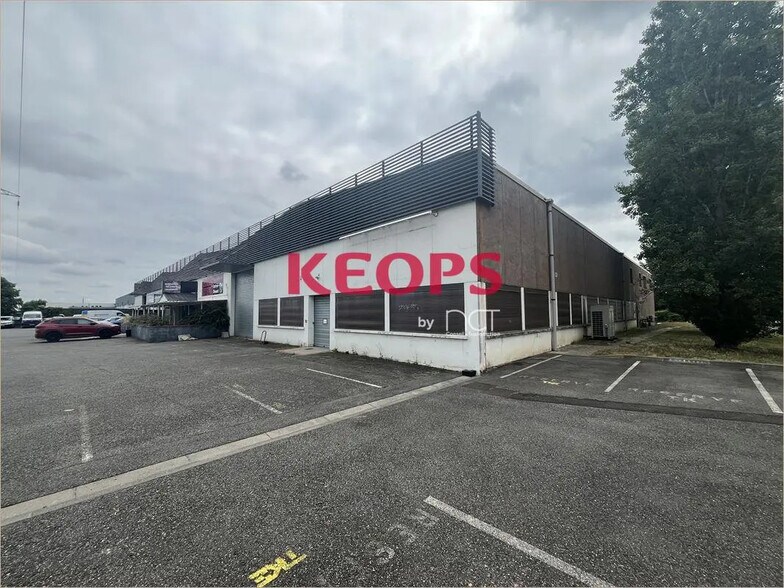 Flex in Toulouse for lease - Building Photo - Image 2 of 4