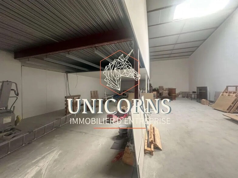Industrial in Toulouse for lease - Interior Photo - Image 2 of 4