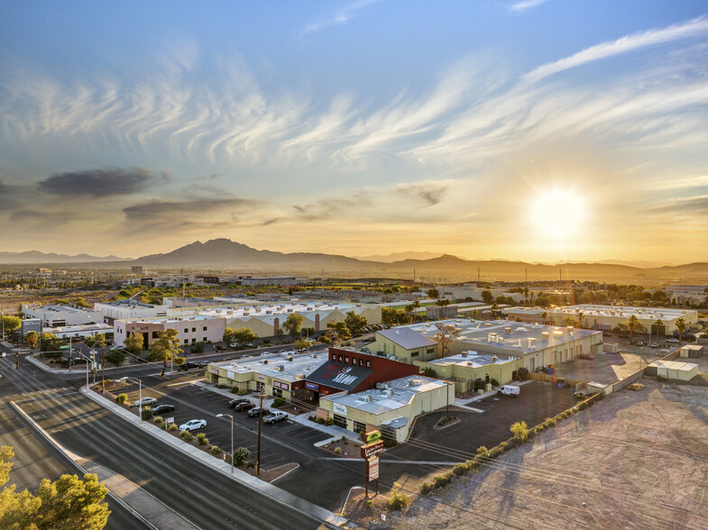 6250 Mountain Vista St, Henderson, NV for sale - Building Photo - Image 1 of 6