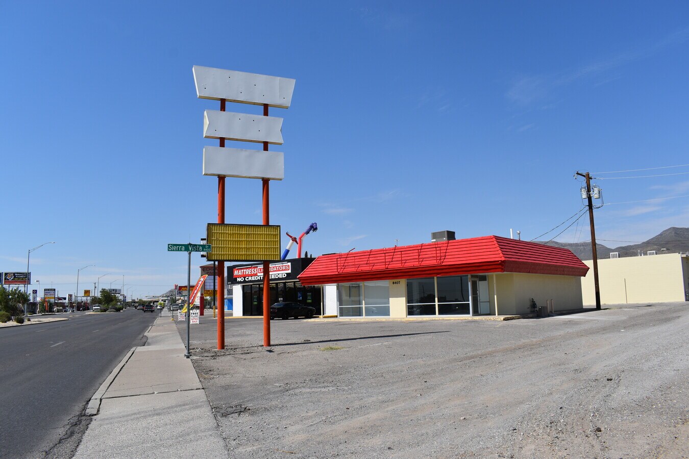 8407 Dyer St, El Paso, TX 79904