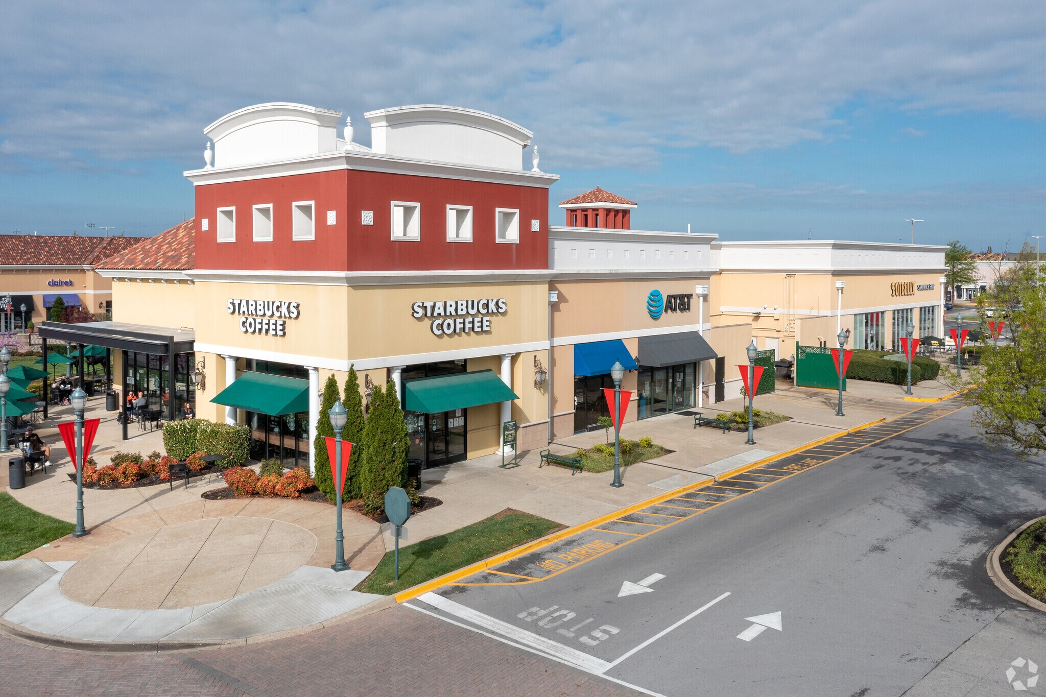 43024330 Summit Plaza Dr, Louisville, KY 40241 Paddock Shops