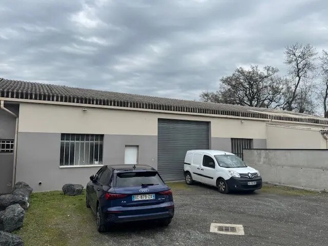 Industrial in La Fouillouse for lease Building Photo- Image 1 of 6