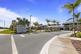8776 Lantana Rd, Lake Worth, FL for lease Building Photo- Image 2 of 9