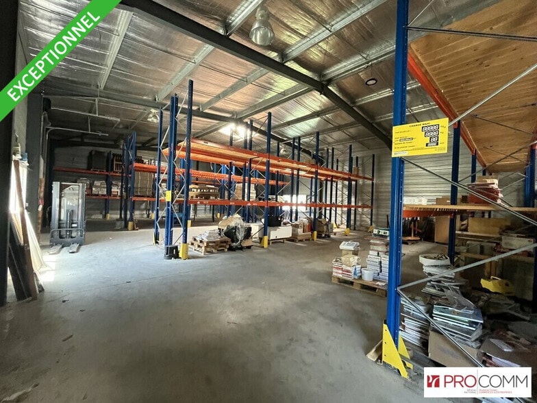 Flex in Saint-Rémy-de-Provence for lease - Building Photo - Image 1 of 12