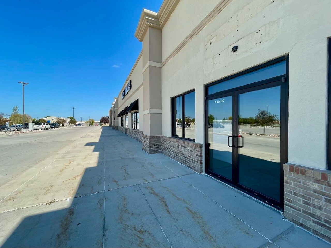 5012 3rd Ave, Kearney, NE for lease Building Photo- Image 1 of 8
