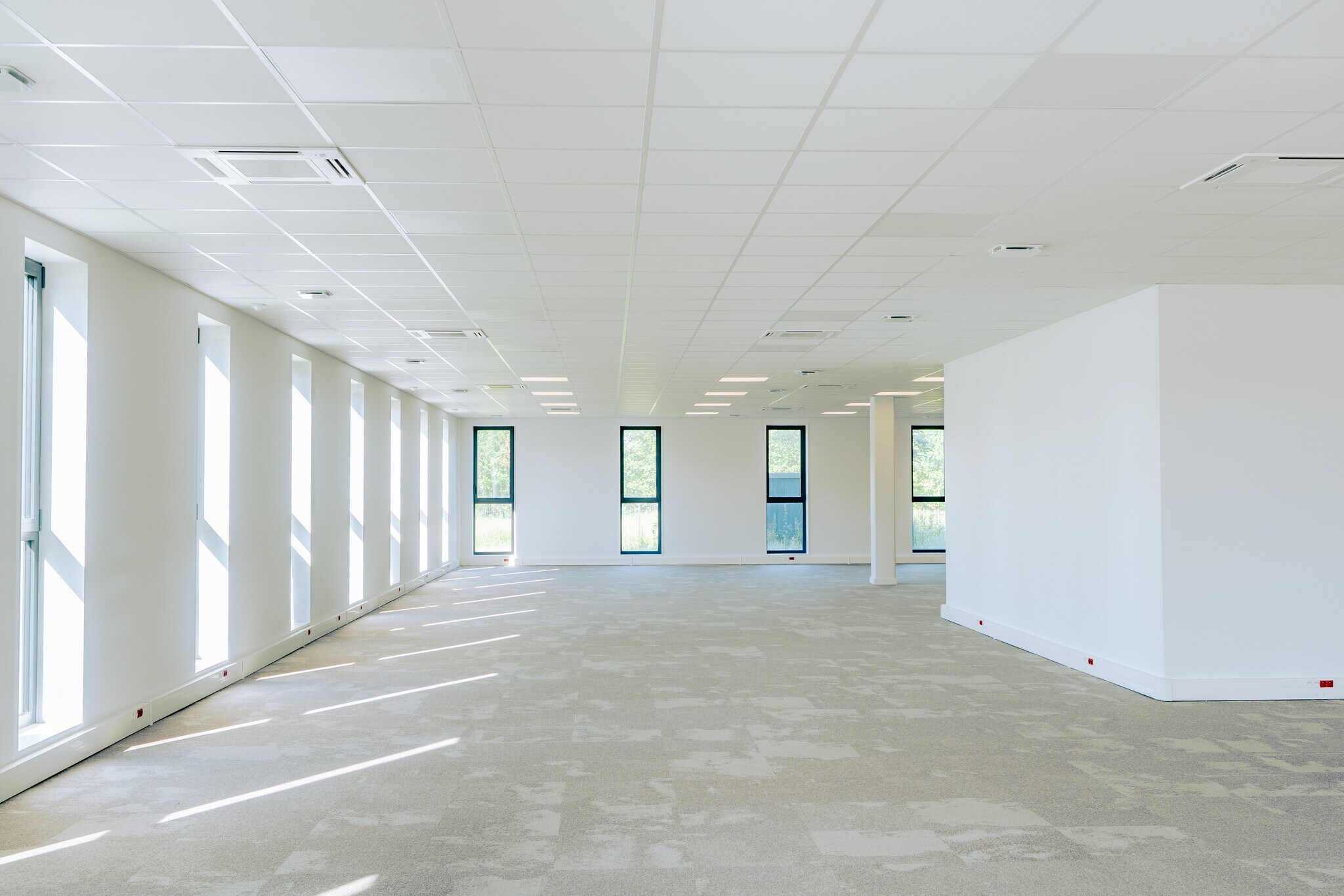 Office in VAL-DE-REUIL for lease Interior Photo- Image 1 of 1