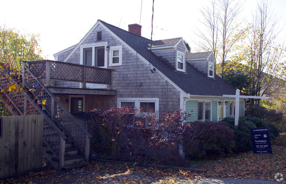 275 Main St, Wellfleet, MA for sale - Primary Photo - Image 1 of 2