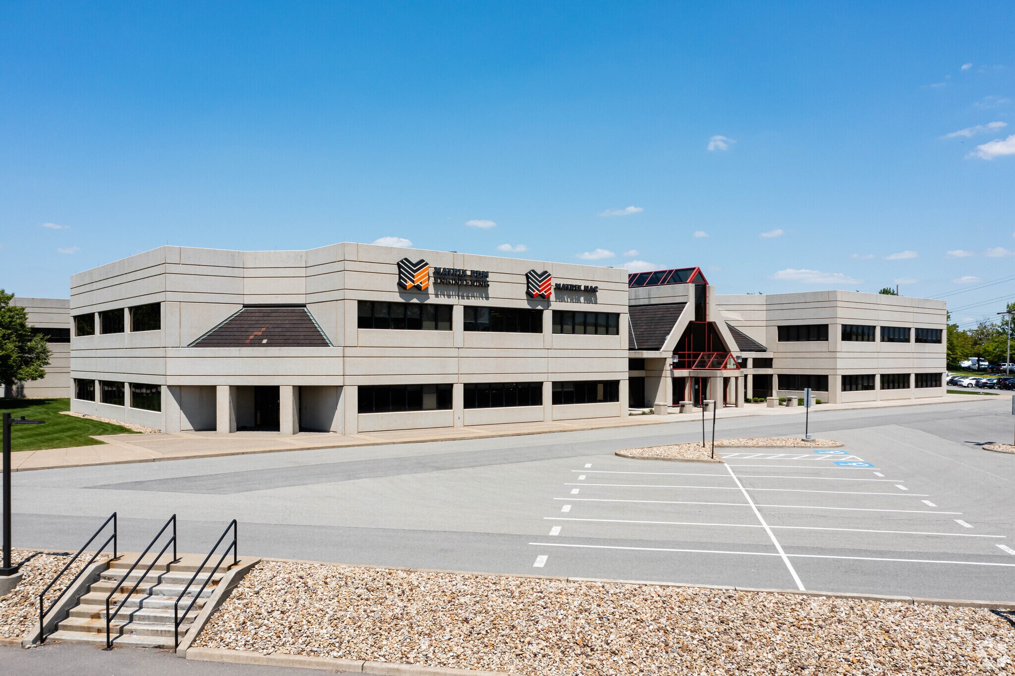 100 Beecham Dr, Pittsburgh, PA for lease Building Photo- Image 1 of 8