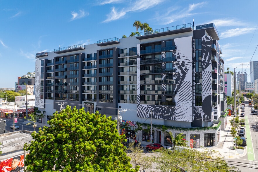 176 NW 25th St, Miami, FL for lease - Primary Photo - Image 1 of 35